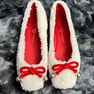 Katy Perry Collections White and Red Fuzzy Slippers